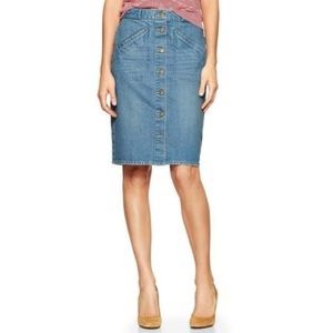 Vintage button down Gap denim pencil skirt